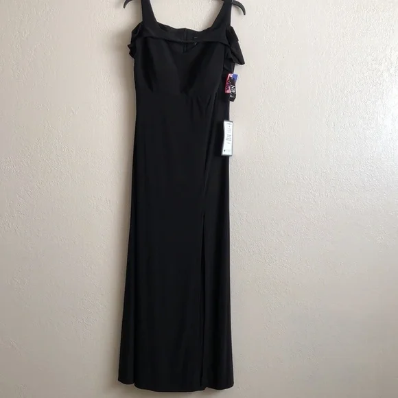 Maxi black dress - Picture 1 of 7